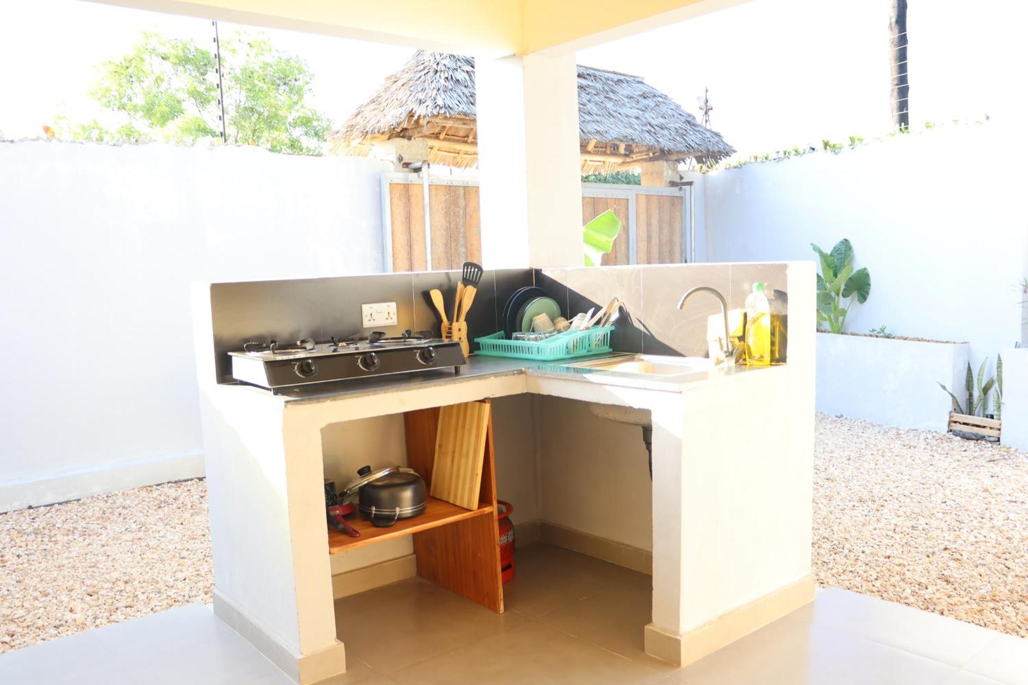 B Home Zanzibar Kiwengwa  Exterior photo